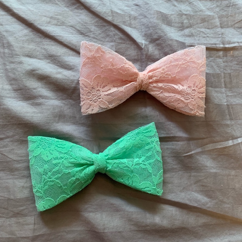 Lace bow hair clip combo🎀